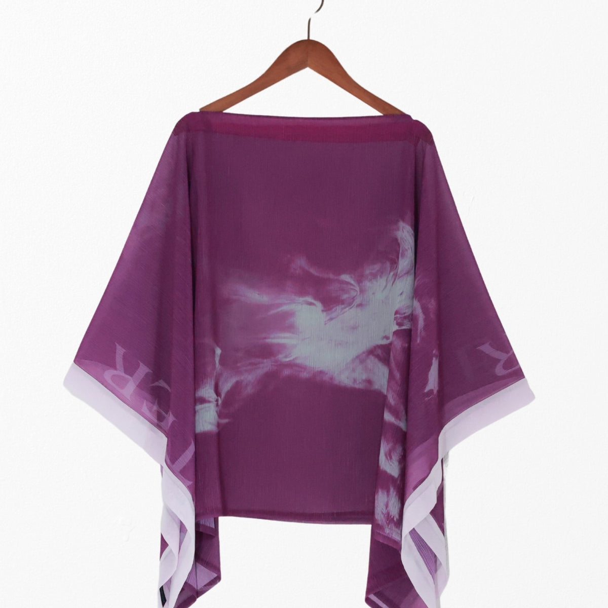 【美品】流水紋ポンチョ　auratier 新色追加】流水紋ポンチョ — AURATiER